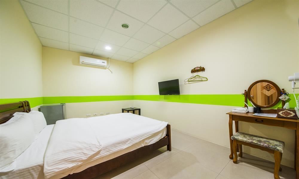 Station Backpackers Hostel Hualien City Exterior photo