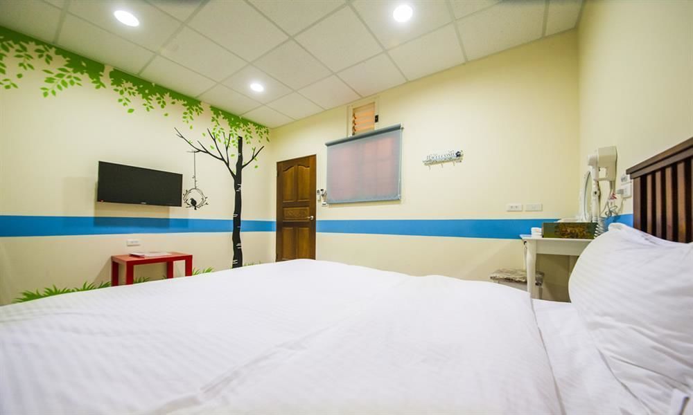 Station Backpackers Hostel Hualien City Exterior photo